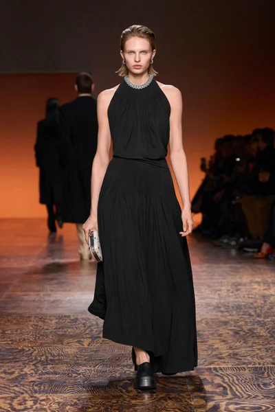 Look 42